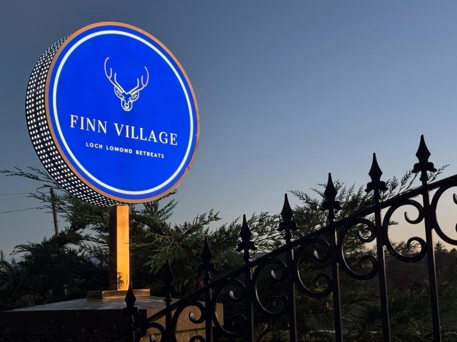 Finn Village "Mountain View Cottage" Private Garden, 9-Seater Hot Tub, Firepit & Pizza Stove 德里门 外观 照片