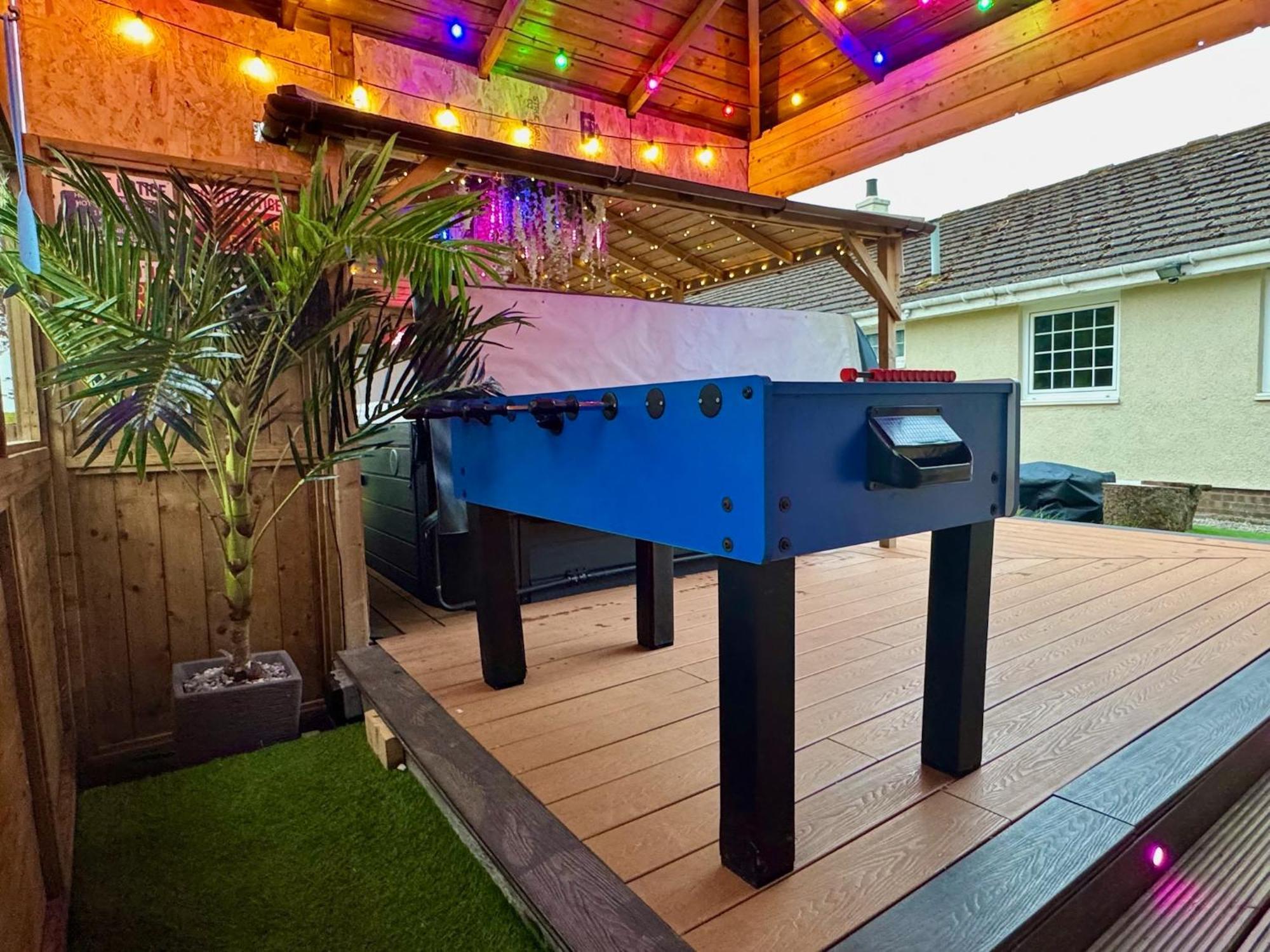 Finn Village "Mountain View Cottage" Private Garden, 9-Seater Hot Tub, Firepit & Pizza Stove 德里门 外观 照片